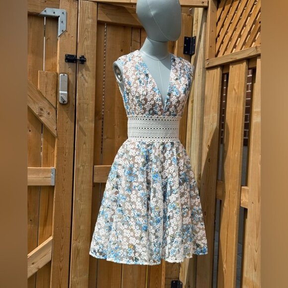 🆕 BRONX & BANCO 🧿 NWOT Amsonia Blue White Floral Embroidered Dress Sz AU8 US4 - Picture 9 of 15
